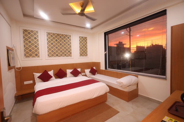Room 7 of 26