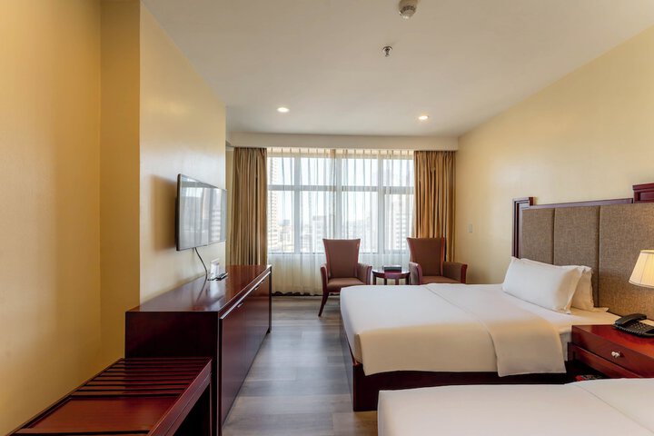Room 12 of 60