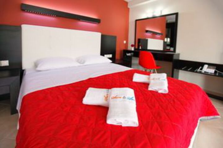 Room 14 of 30