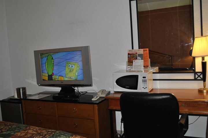 Room 16 of 29