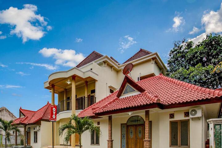 2300 Ansori Homestay