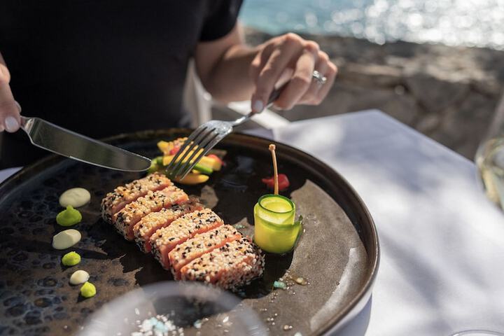 Dining 75 of 106