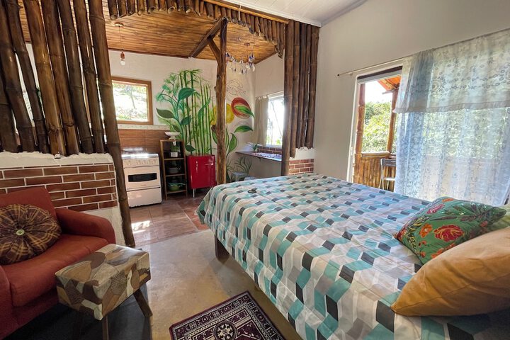 Room 12 of 27