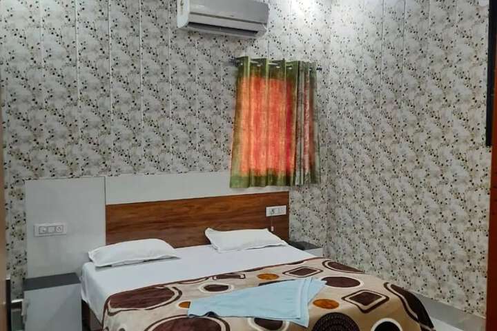 Room 2 of 9