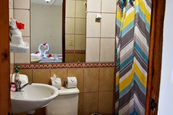 Room 25 of 40