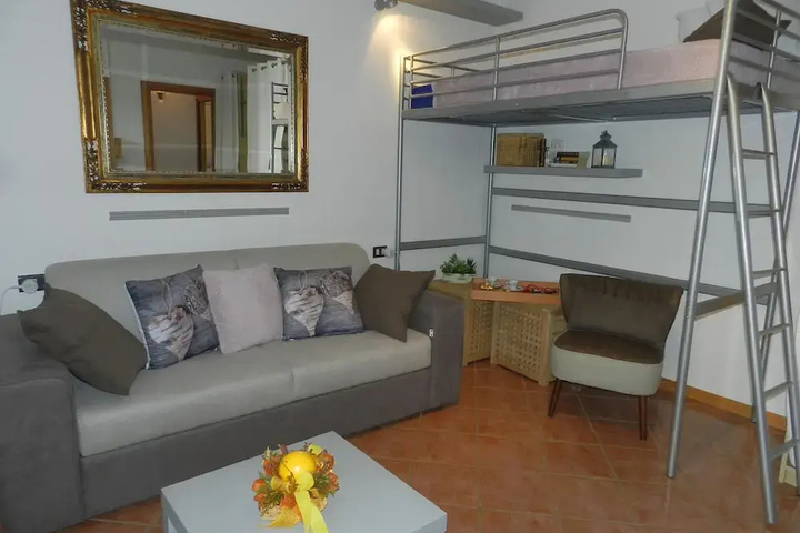 Room 5 of 21