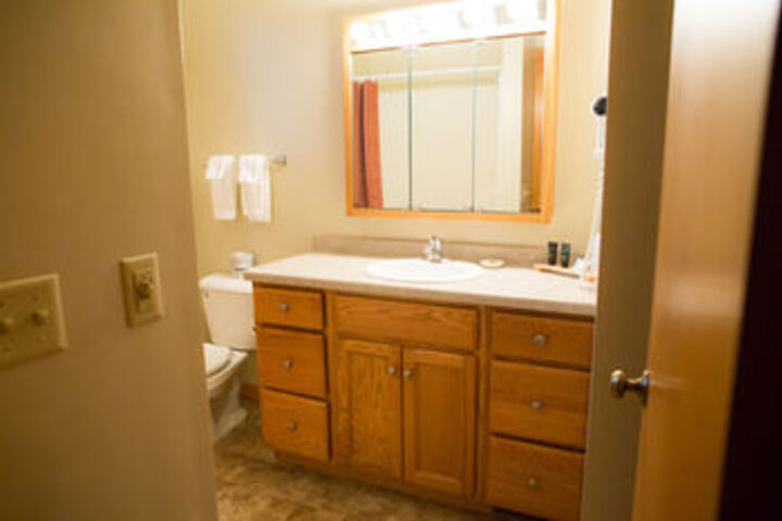 Room 2 of 35