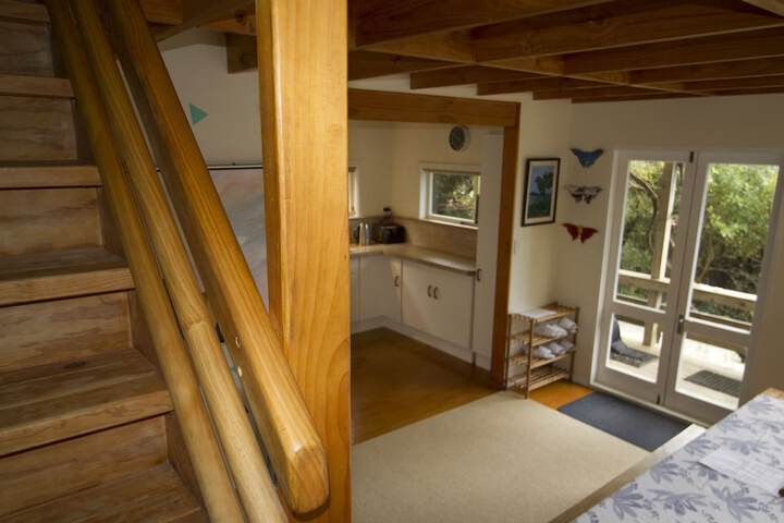 Room 17 of 27