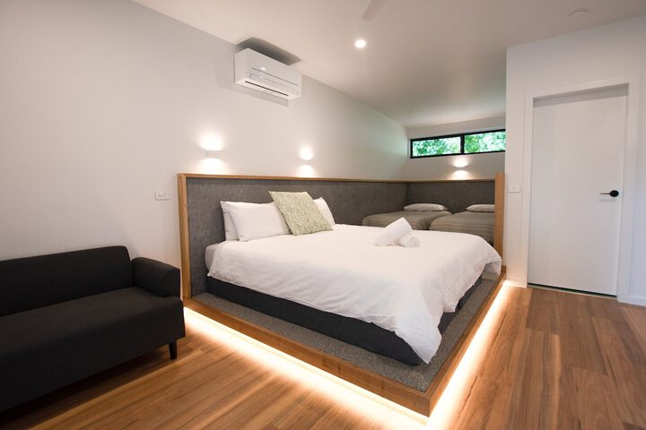 Room 7 of 36