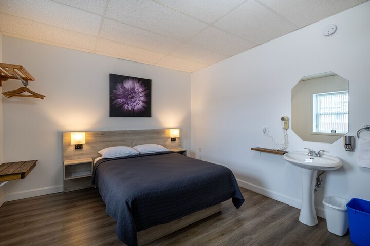 Room 20 of 80