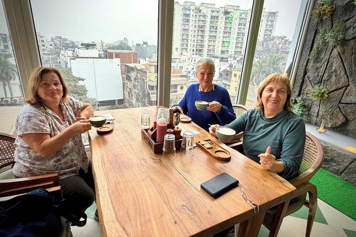 Dining 44 of 55