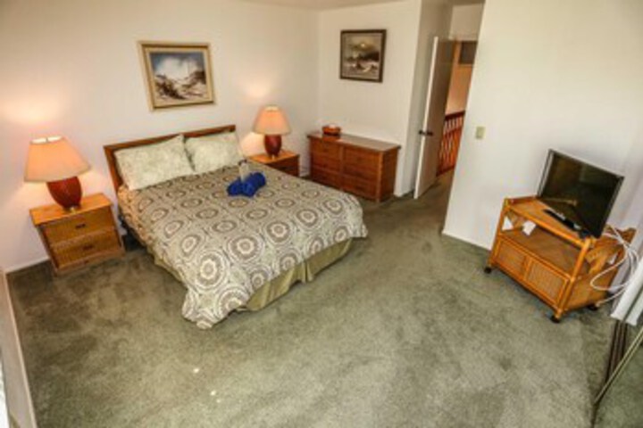 Room 68 of 77