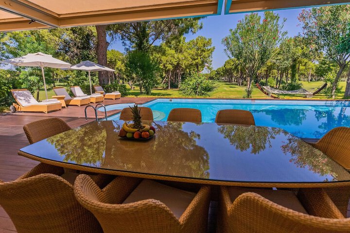 Pool 155 of 336