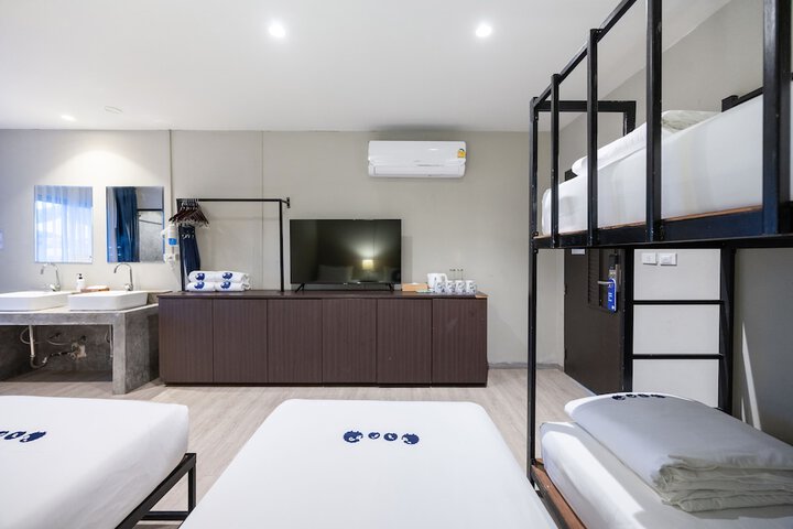 Room 7 of 113