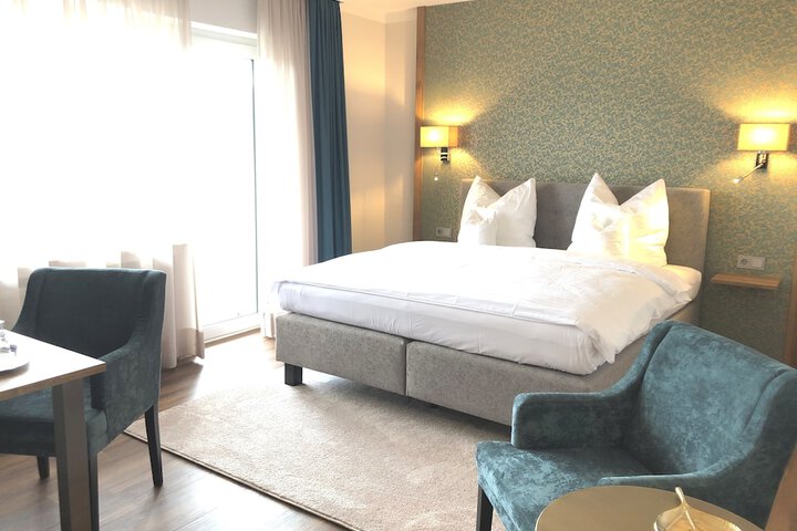 Room 15 of 32