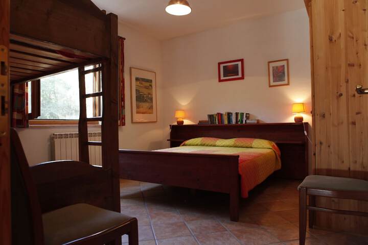 Room 6 of 32