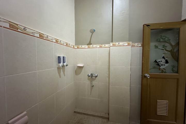 Room 18 of 24
