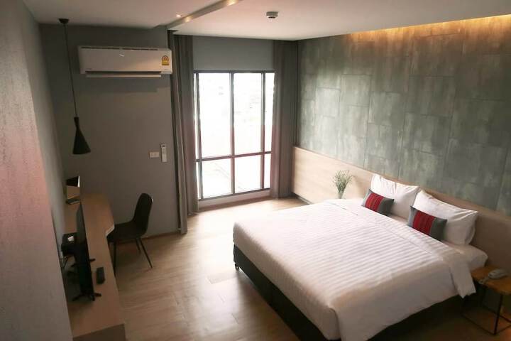 Room 7 of 61
