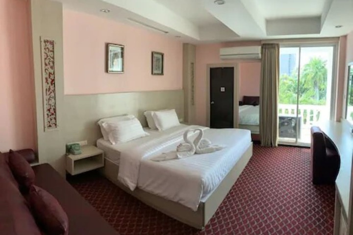 Room 16 of 56