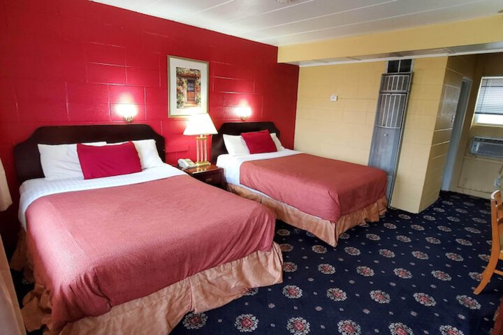 2 Double Beds (3 of 11)