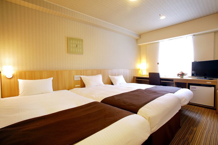 Room 6 of 31