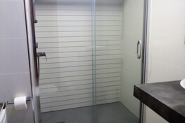 Room 5 of 30
