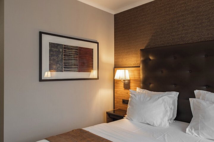 Room 30 of 122