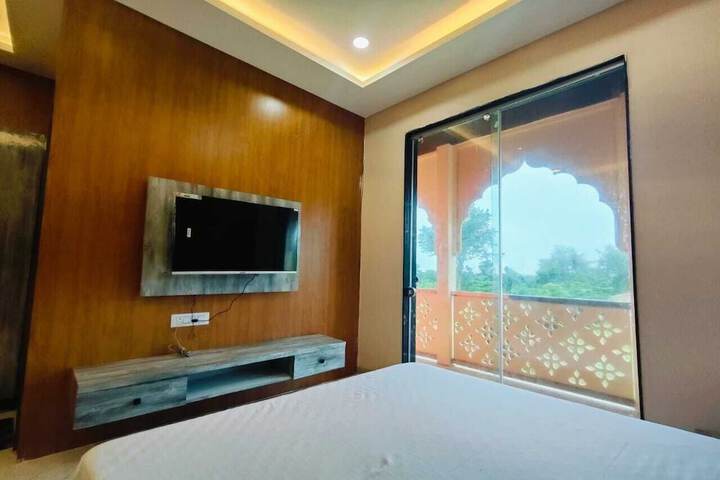 Room 14 of 20