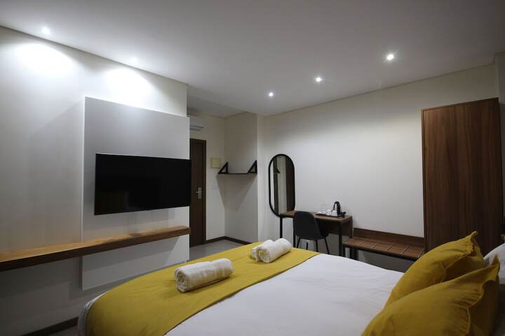 Room 19 of 66