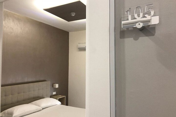 Room 7 of 39