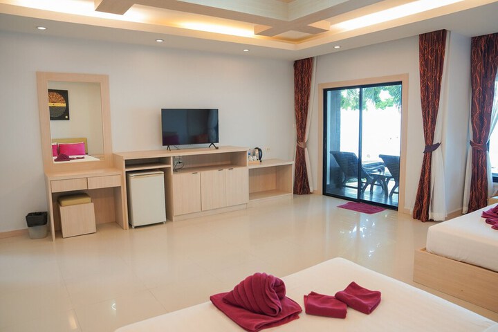 Room 30 of 64