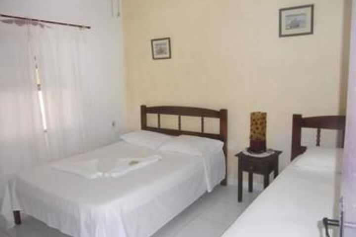 Room 5 of 14