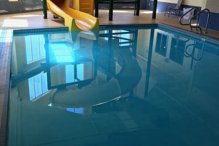Pools & Facilities