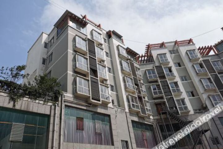 Yintai Business Hotel