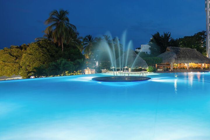 Pools & Facilities