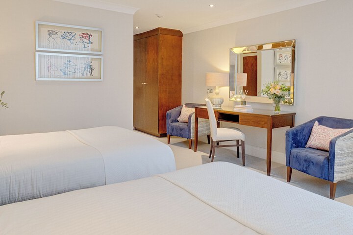 Room 12 of 84