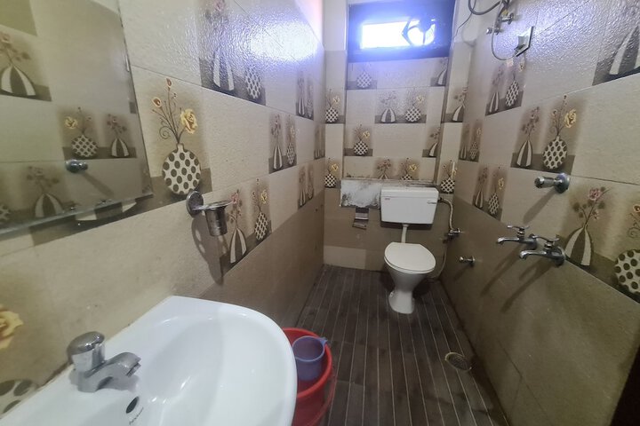 Room 37 of 45