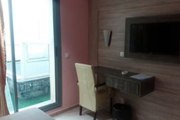 Room 4 of 21