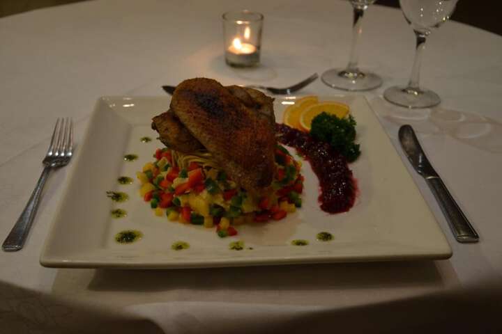 Dining 33 of 47