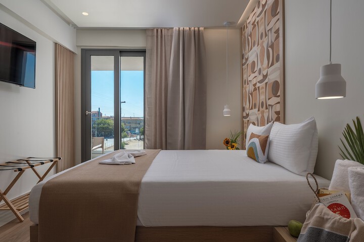 Room 10 of 73