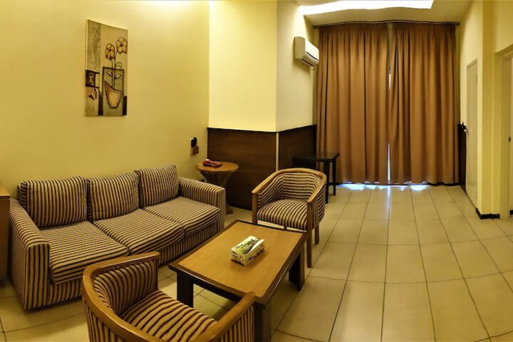 Room 29 of 59