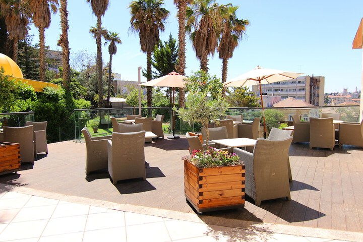Terrace/Patio 85 of 89