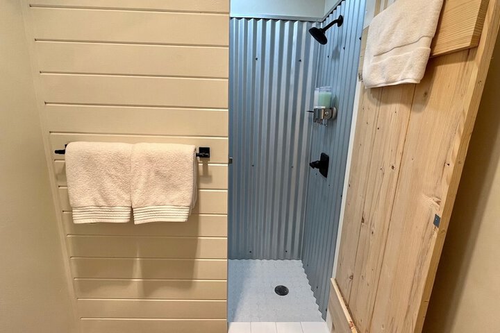 Room 14 of 38