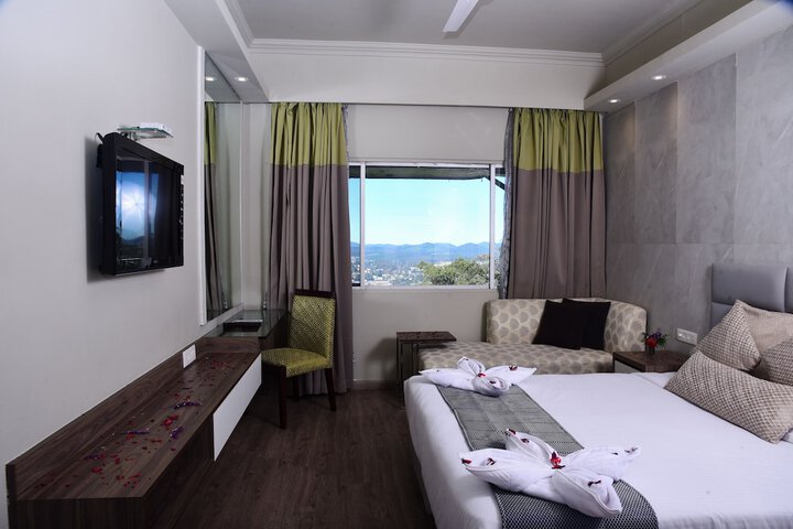 Room 5 of 53