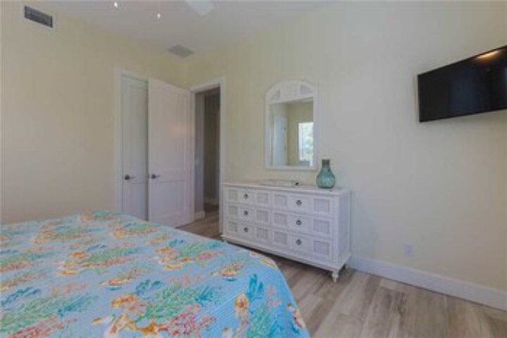 Room 16 of 23