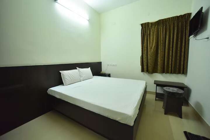 Room 3 of 17
