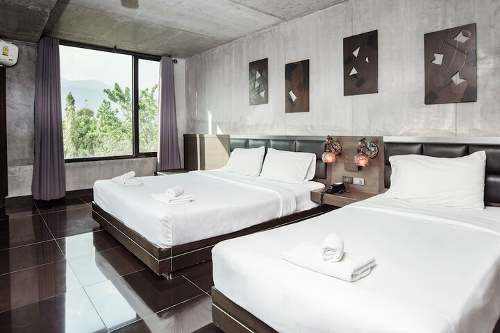 Room 4 of 31
