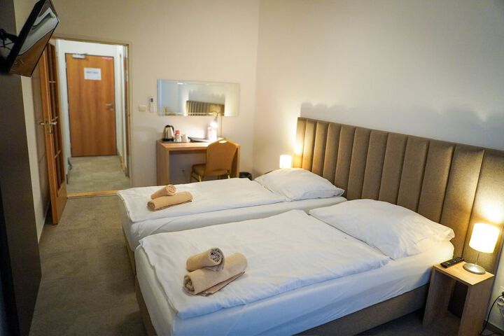 Room 62 of 89