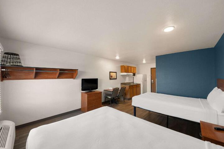 Standard Room, King or Two Doubles (17 of 27)
