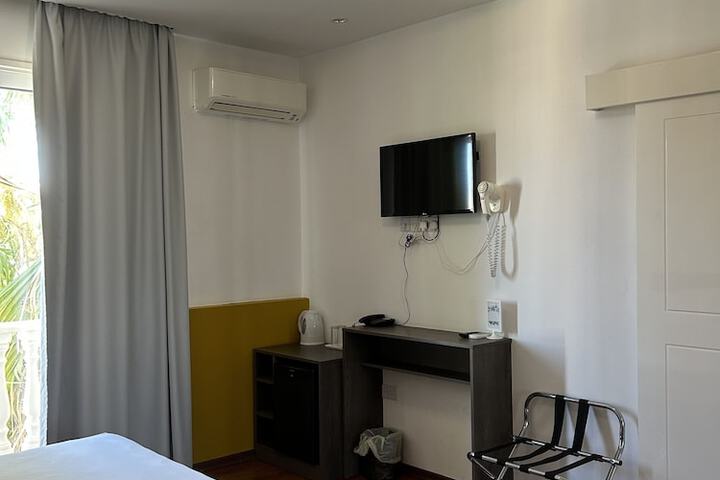 Room 66 of 110
